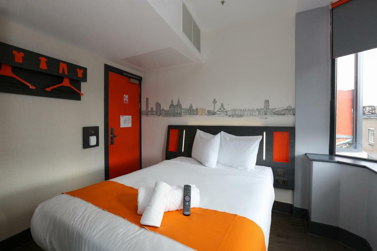 Easyhotel 3*